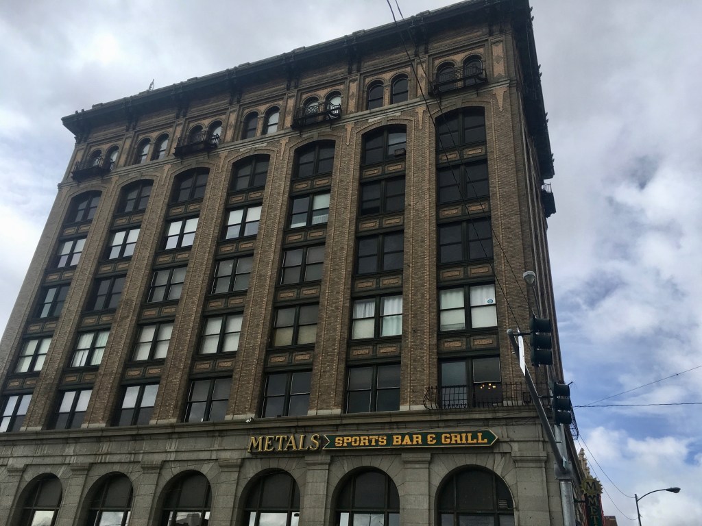 Bar of Montana:&nbsp;Metals